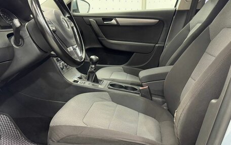 Volkswagen Passat B7, 2012 год, 1 049 000 рублей, 18 фотография