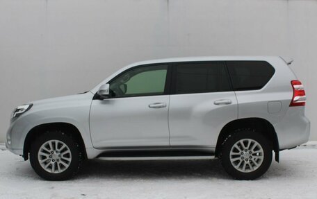 Toyota Land Cruiser Prado 150 рестайлинг 2, 2014 год, 3 850 000 рублей, 8 фотография