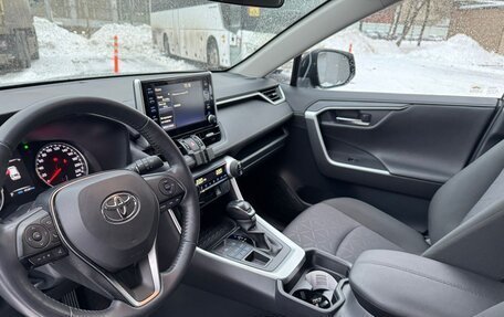 Toyota RAV4, 2020 год, 3 650 000 рублей, 7 фотография