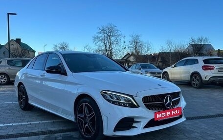 Mercedes-Benz C-Класс, 2019 год, 3 350 000 рублей, 2 фотография