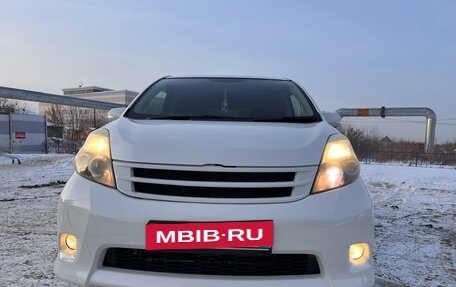 Toyota ISis I, 2012 год, 740 000 рублей, 4 фотография