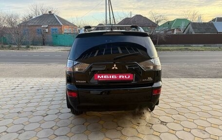 Mitsubishi Outlander III рестайлинг 3, 2007 год, 960 000 рублей, 3 фотография