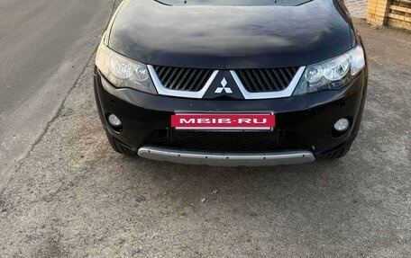 Mitsubishi Outlander III рестайлинг 3, 2007 год, 960 000 рублей, 16 фотография