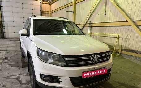 Volkswagen Tiguan I, 2011 год, 1 050 000 рублей, 2 фотография