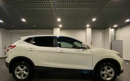 Nissan Qashqai, 2015 год, 1 650 000 рублей, 2 фотография