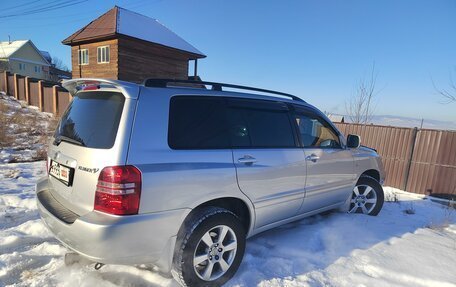 Toyota Kluger I, 2002 год, 1 376 000 рублей, 10 фотография