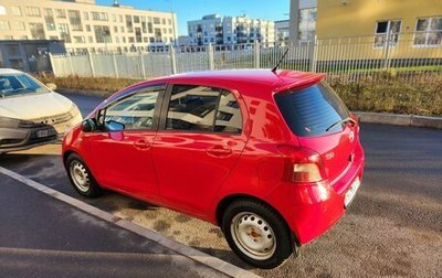 Toyota Yaris III рестайлинг, 2007 год, 510 000 рублей, 1 фотография