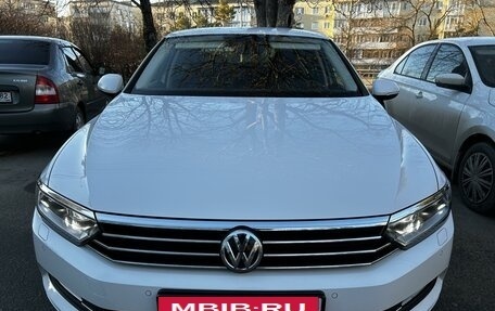 Volkswagen Passat B8 рестайлинг, 2019 год, 2 825 000 рублей, 3 фотография