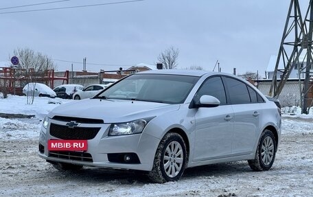 Chevrolet Cruze II, 2012 год, 795 000 рублей, 2 фотография