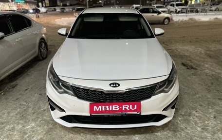 KIA Optima IV, 2018 год, 1 680 000 рублей, 2 фотография