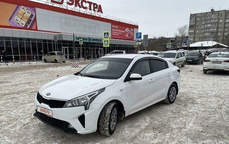 KIA Rio IV, 2021 год, 1 750 000 рублей, 4 фотография