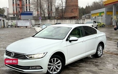 Volkswagen Passat B8 рестайлинг, 2016 год, 1 985 000 рублей, 2 фотография