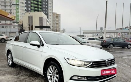 Volkswagen Passat B8 рестайлинг, 2016 год, 1 985 000 рублей, 15 фотография