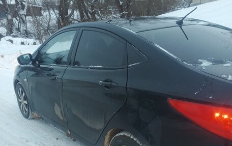 Hyundai Solaris II рестайлинг, 2013 год, 800 000 рублей, 7 фотография