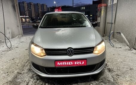 Volkswagen Polo VI (EU Market), 2013 год, 730 000 рублей, 1 фотография