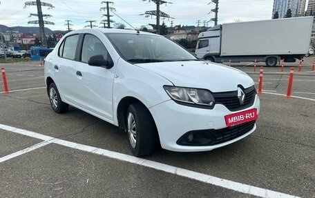 Renault Logan II, 2015 год, 460 000 рублей, 2 фотография