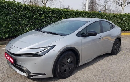 Toyota Prius IV XW50, 2023 год, 4 348 858 рублей, 1 фотография