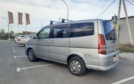 Nissan Serena II, 2005 год, 822 000 рублей, 2 фотография