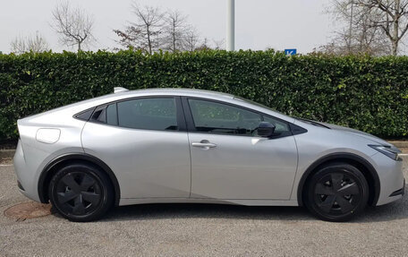 Toyota Prius IV XW50, 2023 год, 4 348 858 рублей, 5 фотография