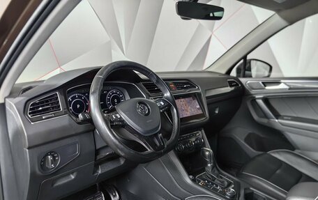 Volkswagen Tiguan II, 2018 год, 2 645 000 рублей, 13 фотография