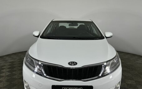 KIA Rio III рестайлинг, 2013 год, 870 000 рублей, 2 фотография