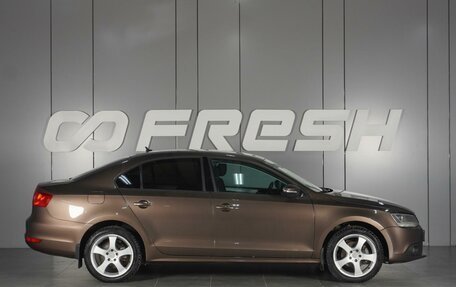 Volkswagen Jetta VI, 2011 год, 959 000 рублей, 5 фотография