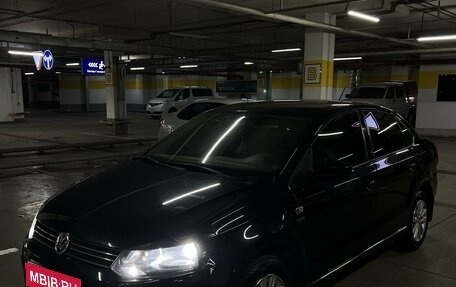 Volkswagen Polo VI (EU Market), 2013 год, 900 000 рублей, 1 фотография