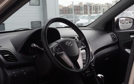 Hyundai Solaris II рестайлинг, 2011 год, 848 000 рублей, 10 фотография