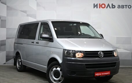 Volkswagen Caravelle T5, 2011 год, 2 260 000 рублей, 3 фотография