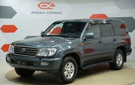 Toyota Land Cruiser 100 рестайлинг 2, 2004 год, 1 650 000 рублей, 1 фотография