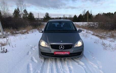 Mercedes-Benz A-Класс, 2011 год, 800 000 рублей, 1 фотография