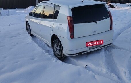 Toyota Opa I рестайлинг, 2001 год, 569 999 рублей, 4 фотография