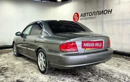 Hyundai Sonata IV рестайлинг, 2001 год, 399 000 рублей, 3 фотография