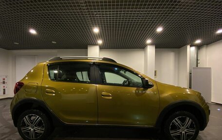 Renault Sandero II рестайлинг, 2016 год, 1 130 000 рублей, 2 фотография