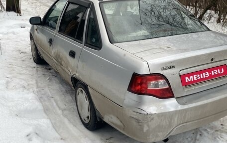 Daewoo Nexia I рестайлинг, 2011 год, 130 000 рублей, 4 фотография