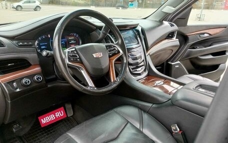 Cadillac Escalade IV, 2016 год, 4 700 000 рублей, 21 фотография