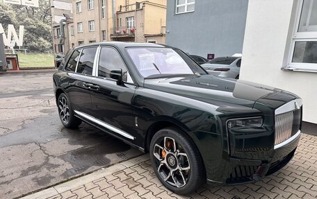 Rolls-Royce Cullinan, 2024 год, 80 000 000 рублей, 10 фотография