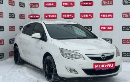 Opel Astra J, 2011 год, 599 990 рублей, 3 фотография