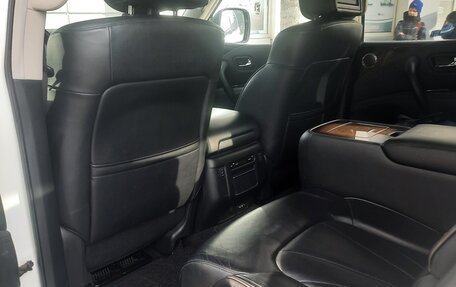 Infiniti QX56, 2010 год, 2 150 000 рублей, 9 фотография