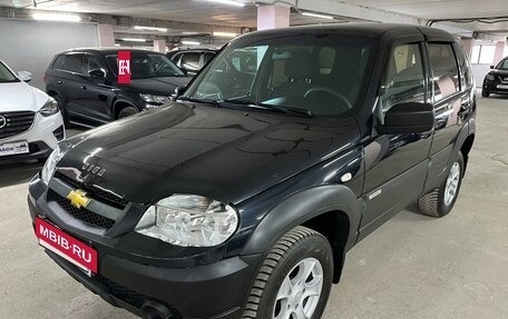 Chevrolet Niva I рестайлинг, 2016 год, 595 000 рублей, 2 фотография