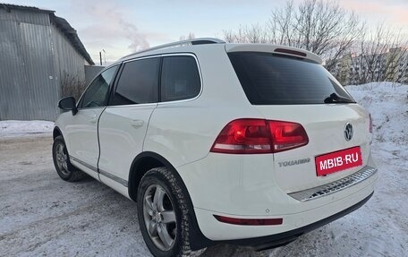 Volkswagen Touareg III, 2011 год, 2 290 000 рублей, 6 фотография