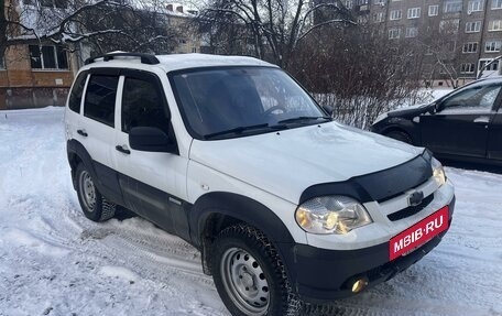 Chevrolet Niva I рестайлинг, 2014 год, 550 000 рублей, 2 фотография