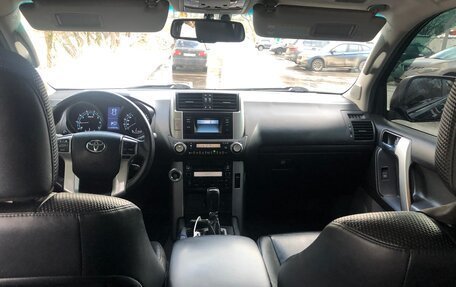 Toyota Land Cruiser Prado 150 рестайлинг 2, 2011 год, 2 500 000 рублей, 4 фотография