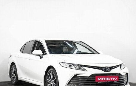 Toyota Camry, 2022 год, 2 700 000 рублей, 3 фотография