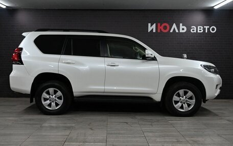 Toyota Land Cruiser Prado 150 рестайлинг 2, 2018 год, 4 227 000 рублей, 9 фотография