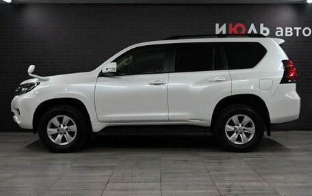 Toyota Land Cruiser Prado 150 рестайлинг 2, 2018 год, 4 227 000 рублей, 8 фотография