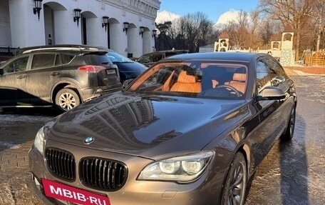 BMW 7 серия, 2013 год, 2 600 000 рублей, 14 фотография