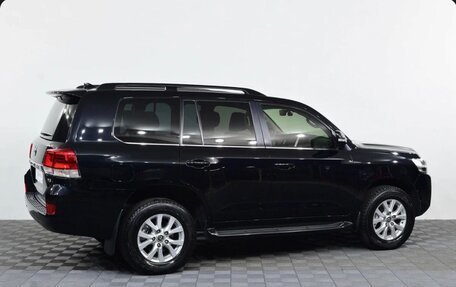 Toyota Land Cruiser 200, 2016 год, 5 120 000 рублей, 2 фотография