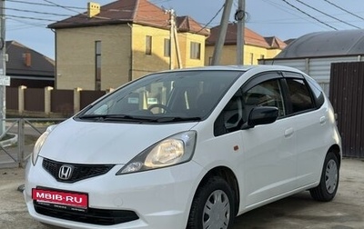 Honda Fit III, 2010 год, 835 000 рублей, 1 фотография