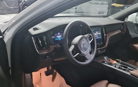 Volvo XC60 II, 2024 год, 7 490 000 рублей, 6 фотография